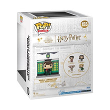 Charger l&#39;image dans la galerie, Funko pop! Deluxe Harry Potter - Hogsmeade Neville Longbottom with Honeydukes
